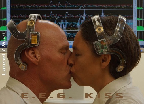 E.E.G.KISS